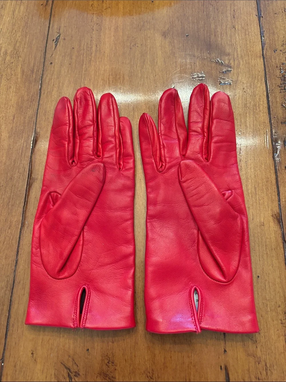 Madova Red Leather silk lined Women's Gloves